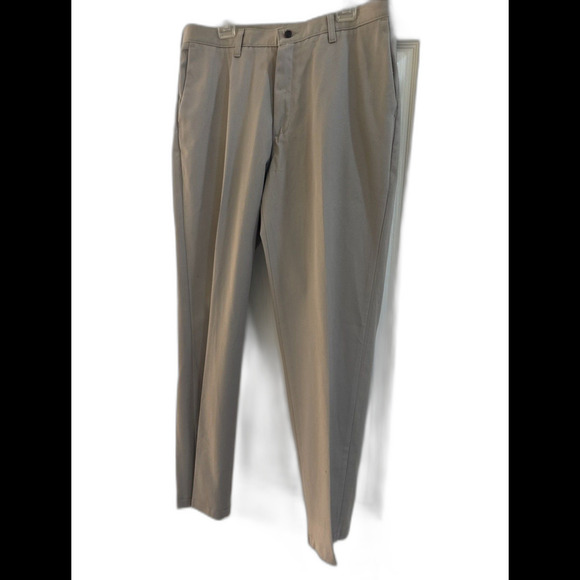 Lee Relaxed Fit Flat Front Khaki Pants Men's 34x32 NWT Stain Wrinkle Resistant - Picture 1 of 5